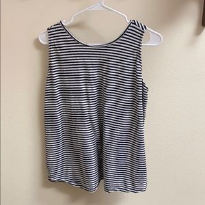 Market and Spruce TANK TOP! Super cute!